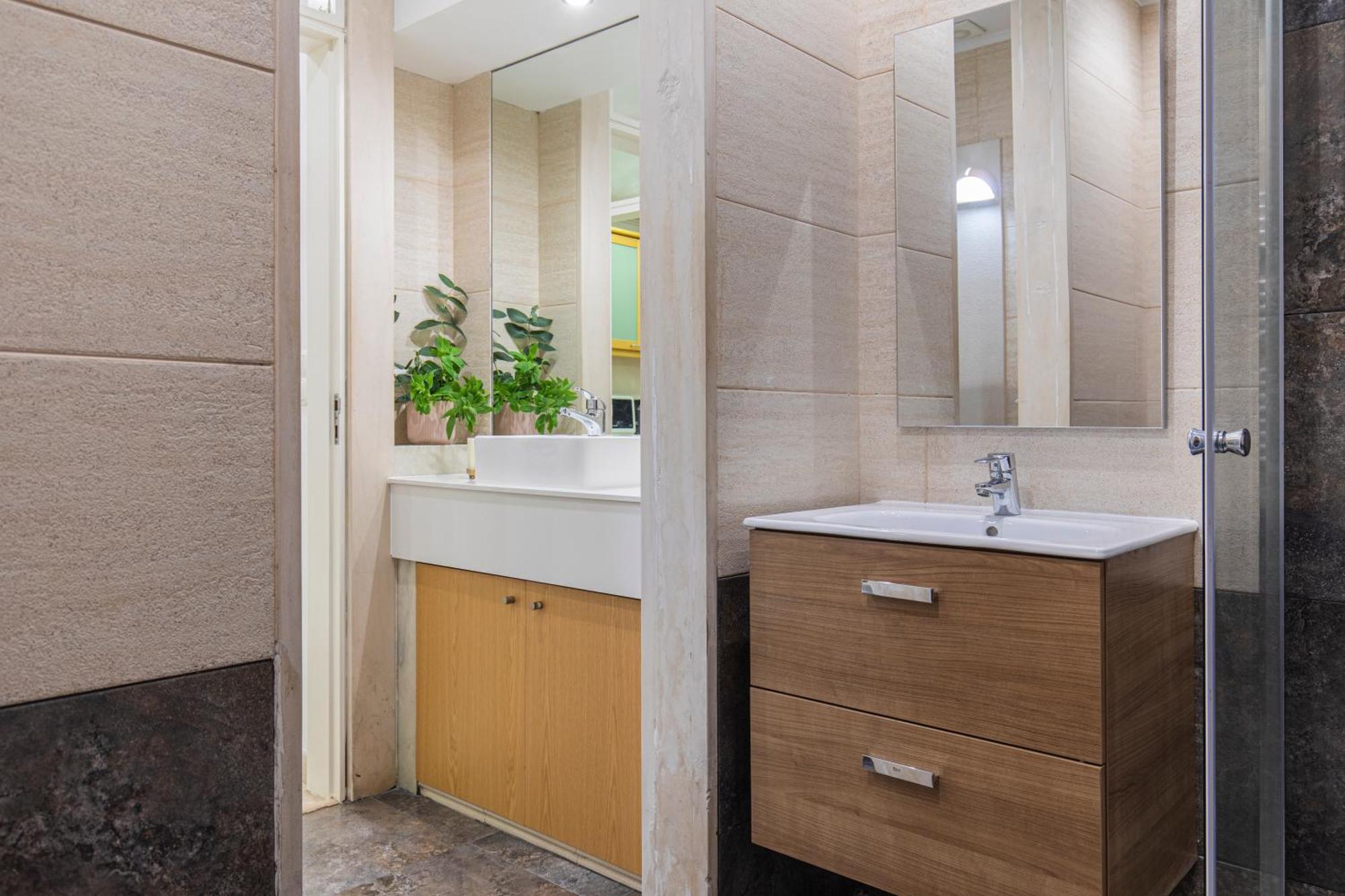 Comfortable Flat Near Marques De Pombal *
